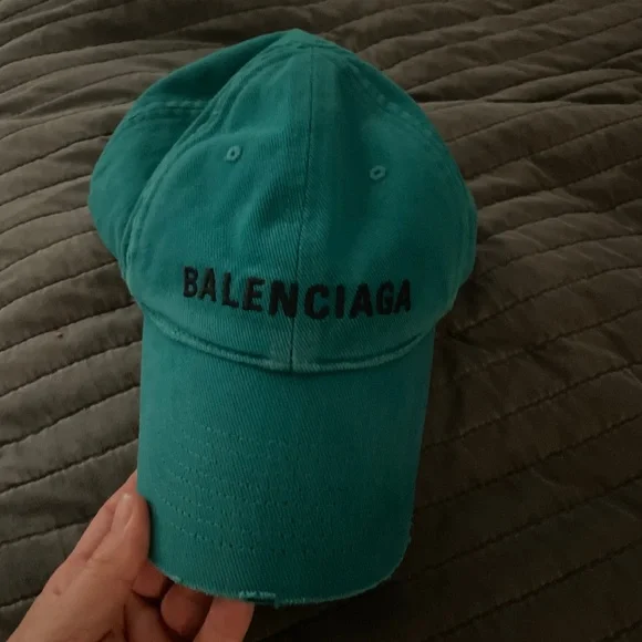 BALENCIAGA women\'s teal baseball hat in size medium. Spring / Summer 2022 Balenciaga | Accessories | Balenciaga Womens Teal Baseball  main image 2